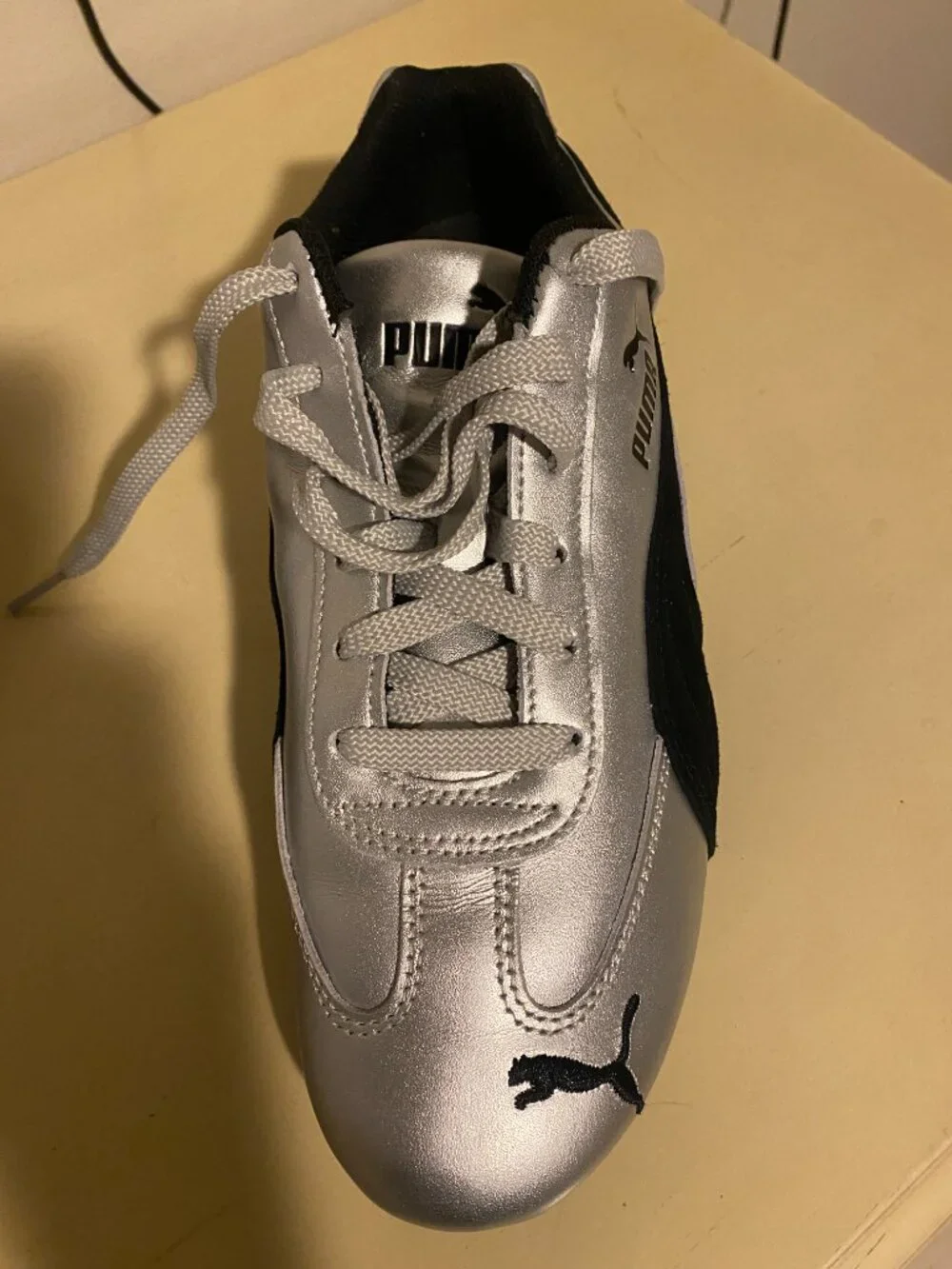 Puma Speedcat metallic women's sneakers. size 8.5